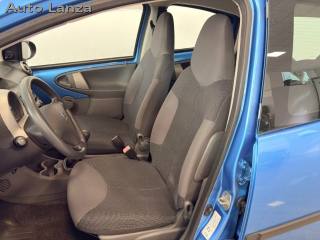 PEUGEOT 107 usata, con Autoradio