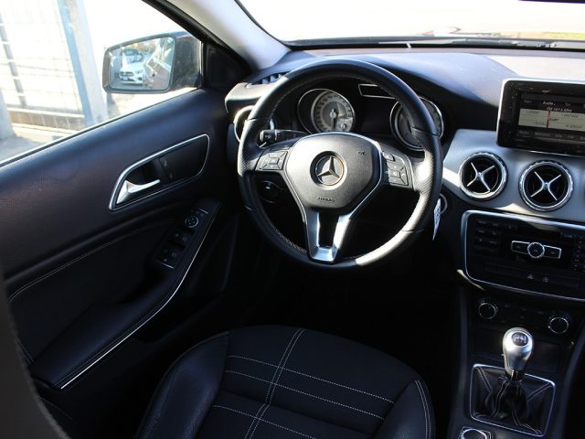 MERCEDES-BENZ GLA 180 usata, con Chiusura centralizzata telecomandata