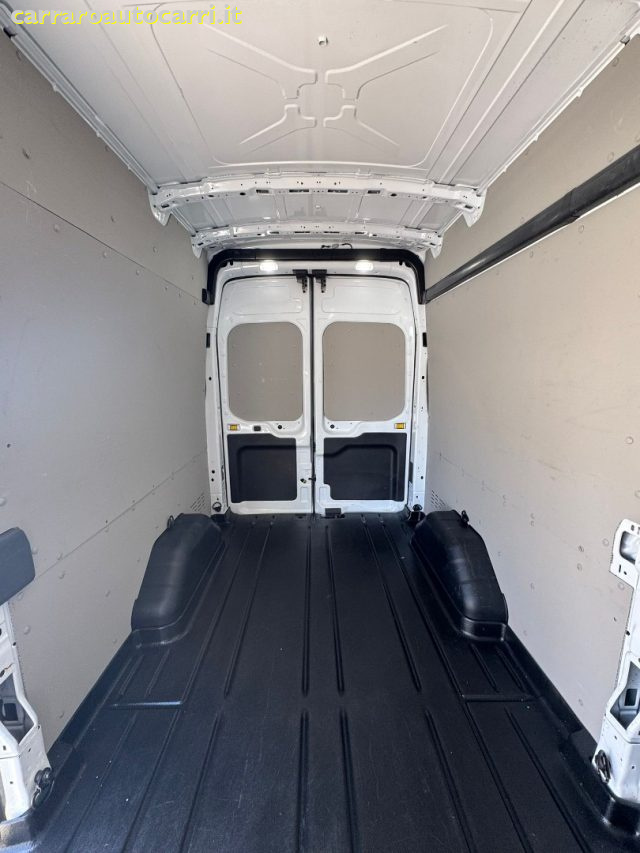 FORD Transit usata, con Sensori di parcheggio posteriori