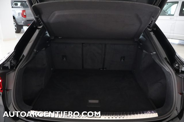 AUDI Q3 usata, con Sensori di parcheggio posteriori