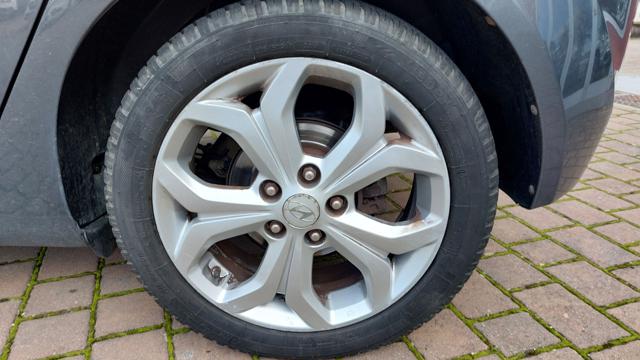 HYUNDAI iX20 usata, con Climatizzatore