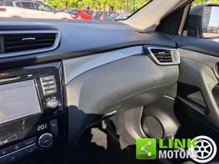NISSAN Qashqai usata, con Telecamera per parcheggio assistito