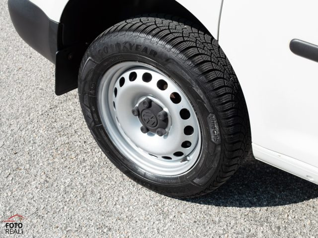 VOLKSWAGEN Caddy usata 21