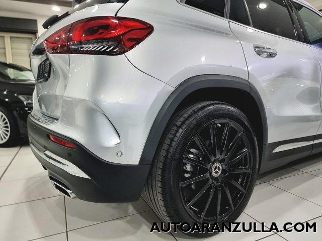 MERCEDES-BENZ GLA 200 usata, con Luci diurne LED