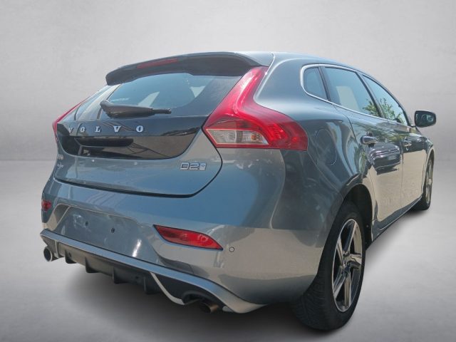 VOLVO V40 usata, con Airbag