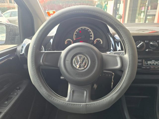 VOLKSWAGEN up! usata 25