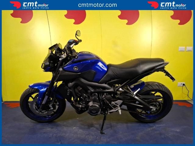 YAMAHA MT-09 usata 1