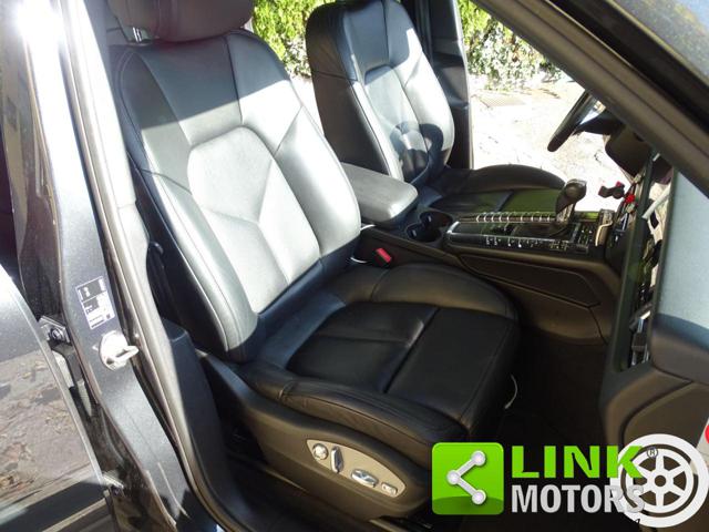PORSCHE Macan usata, con Alzacristalli elettrici