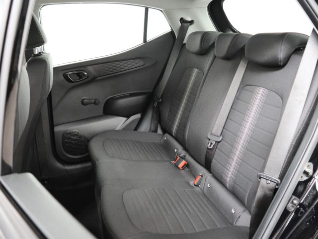 HYUNDAI i10 usata, con Controllo trazione