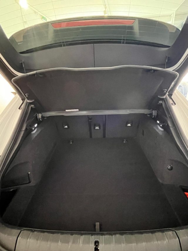 PORSCHE Taycan usata, con Boardcomputer