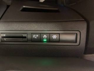 PEUGEOT 3008 usata, con Controllo elettronico della corsia