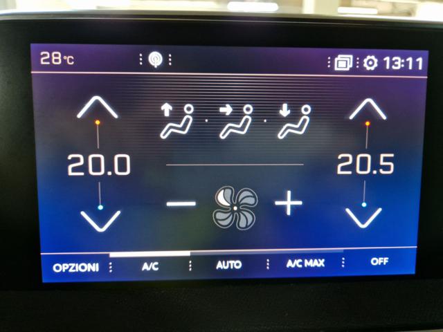 PEUGEOT 5008 usata, con Sedile posteriore sdoppiato