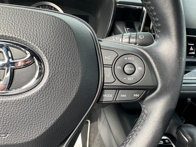 TOYOTA Corolla usata, con Pneumatici estivi