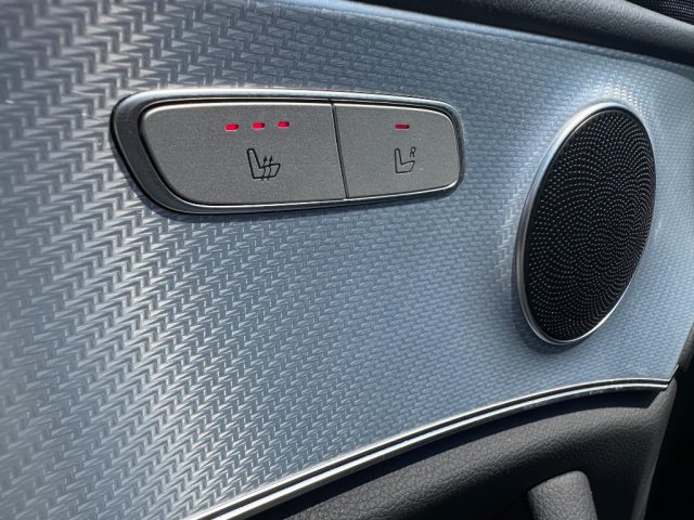 MERCEDES-BENZ E 220 usata, con Chiusura centralizzata