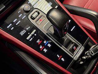 PORSCHE Cayenne usata, con USB