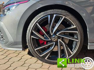 VOLKSWAGEN Golf usata, con Luci diurne LED