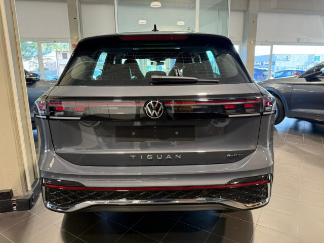 VOLKSWAGEN Tiguan usata, con Boardcomputer