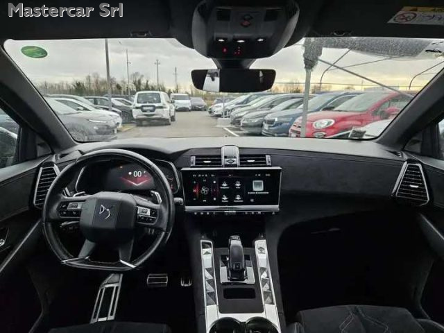 DS AUTOMOBILES DS 7 usata, con Sedile posteriore sdoppiato