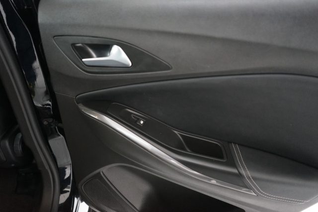 OPEL Grandland X usata 42
