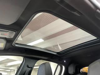 PEUGEOT 208 usata, con Sedile posteriore sdoppiato