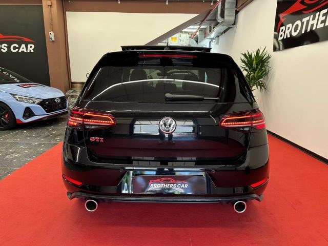 VOLKSWAGEN Golf GTI usata, con Autoradio