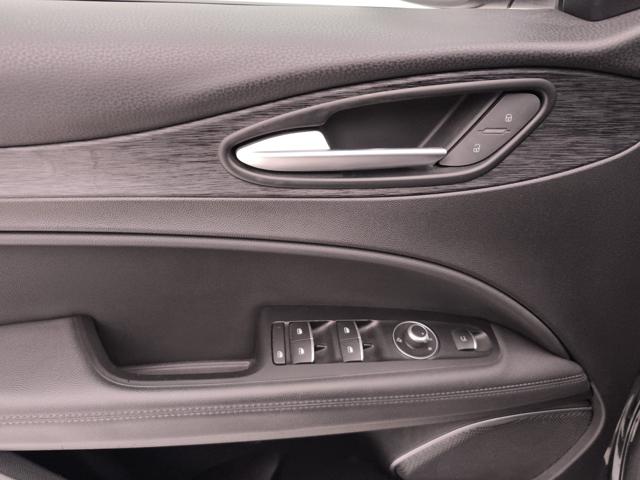 ALFA ROMEO Stelvio usata, con Portellone posteriore elettrico