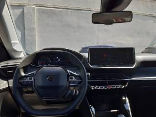 PEUGEOT 208 usata, con Autoradio
