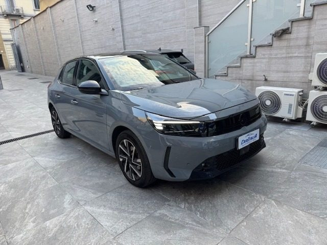 OPEL Corsa usata, con Airbag laterali