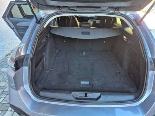 PEUGEOT 308 usata, con Sedile posteriore sdoppiato