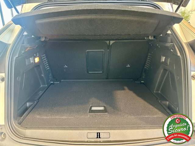 PEUGEOT 3008 usata, con Volante multifunzione