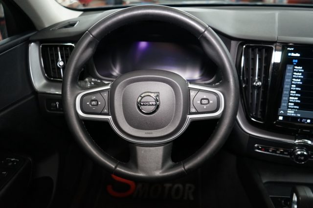 VOLVO XC60 usata, con Specchietti laterali elettrici