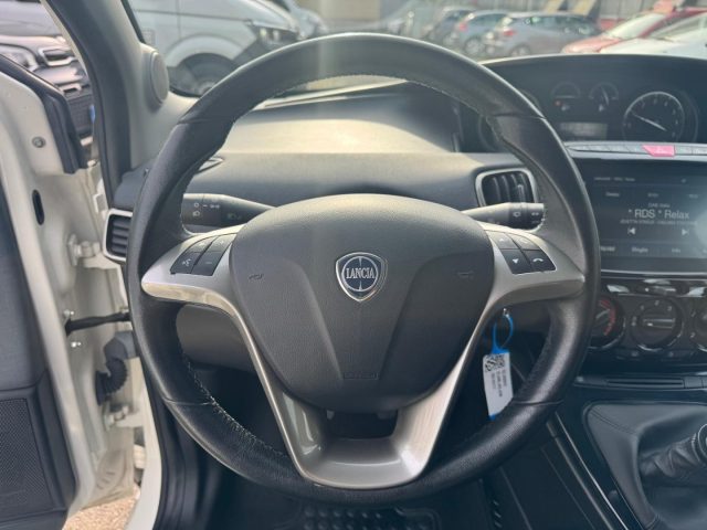 LANCIA Ypsilon usata, con ESP