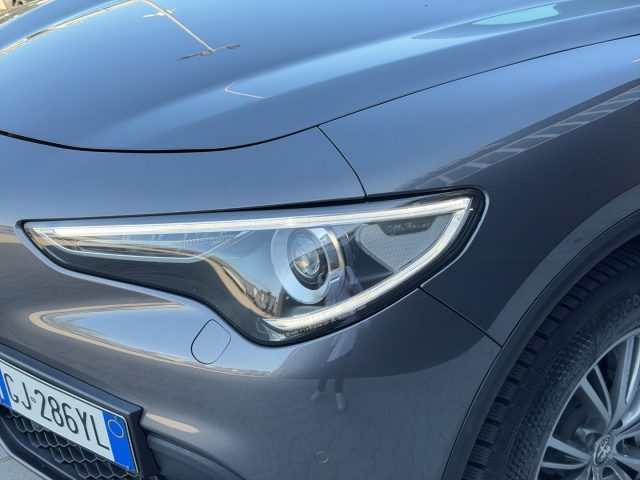 ALFA ROMEO Stelvio usata, con Autoradio digitale