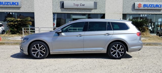VOLKSWAGEN Passat Variant usata, con Autoradio