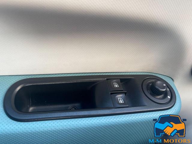 RENAULT Twingo usata, con Volante multifunzione