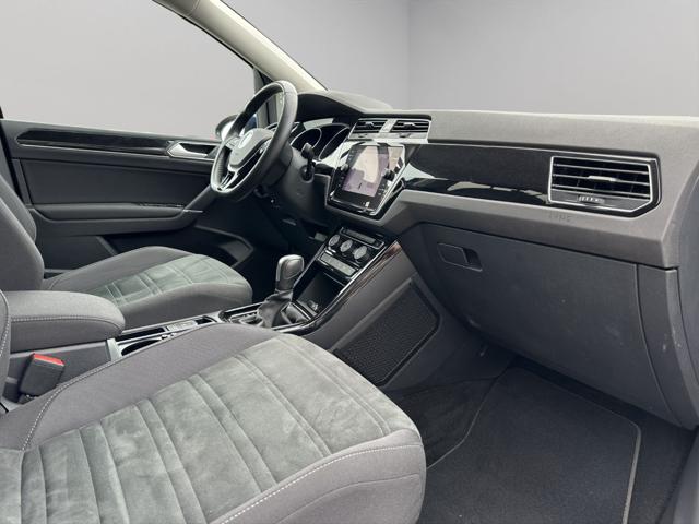 VOLKSWAGEN Touran usata, con Servosterzo