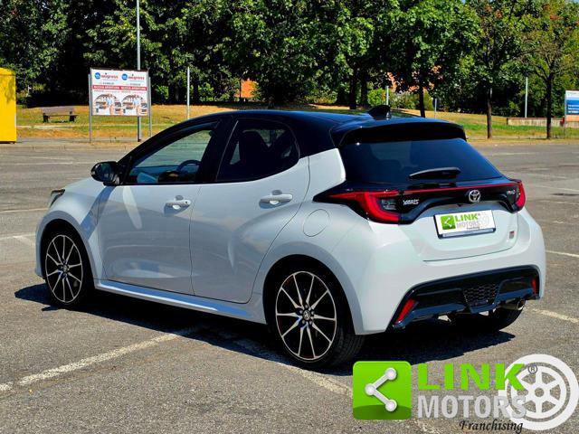 TOYOTA Yaris usata, con Fendinebbia