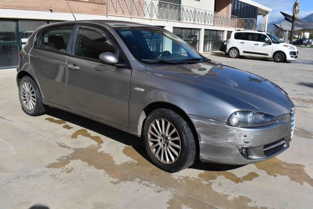 ALFA ROMEO 147 usata, con Airbag