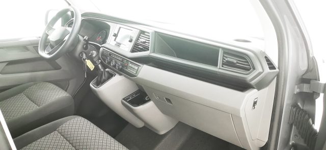 VOLKSWAGEN Caravelle usata 40