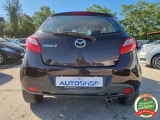 MAZDA 2 usata, con Autoradio