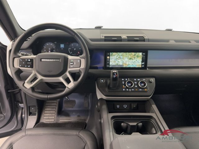 LAND ROVER Defender usata 10