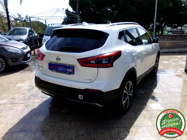 NISSAN Qashqai usata, con Boardcomputer