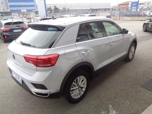 VOLKSWAGEN T-Roc usata, con Autoradio