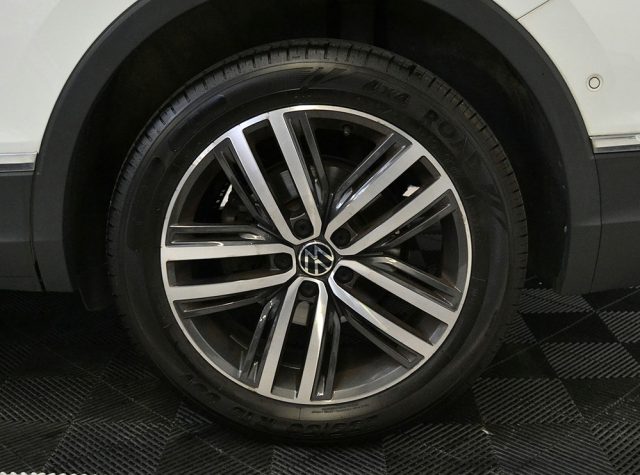 VOLKSWAGEN Tiguan Allspace usata, con Sedile posteriore sdoppiato
