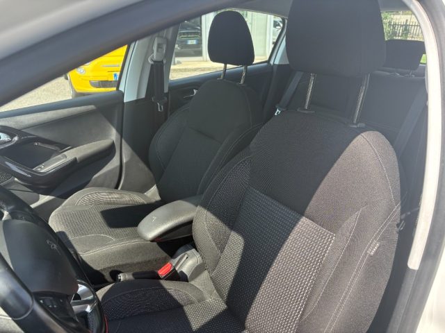 PEUGEOT 208 usata, con ESP