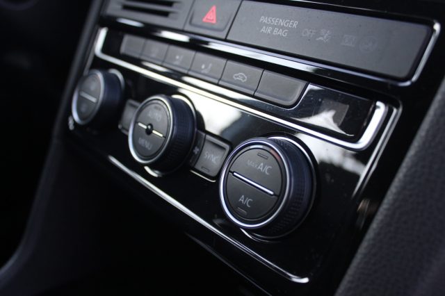 VOLKSWAGEN Golf Sportsvan usata, con Controllo trazione