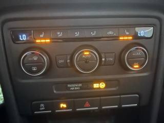 VOLKSWAGEN Maggiolino usata, con Park Distance Control