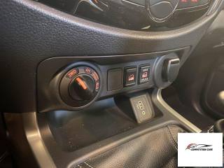 NISSAN Navara usata, con Autoradio digitale