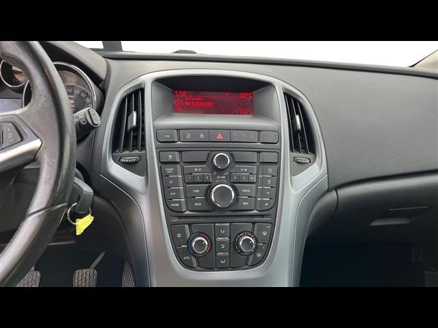 OPEL Astra usata, con Specchietti laterali elettrici
