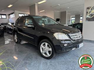 MERCEDES-BENZ ML 320 usata, con Airbag laterali